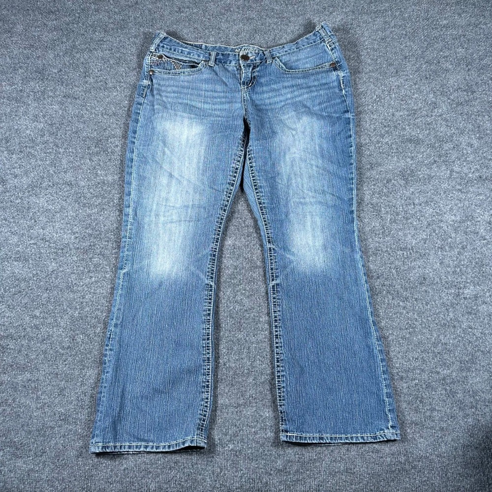Maurices Jeans Womens Size 14 Short Blue Bootcut Medium Wash Stretch Denim